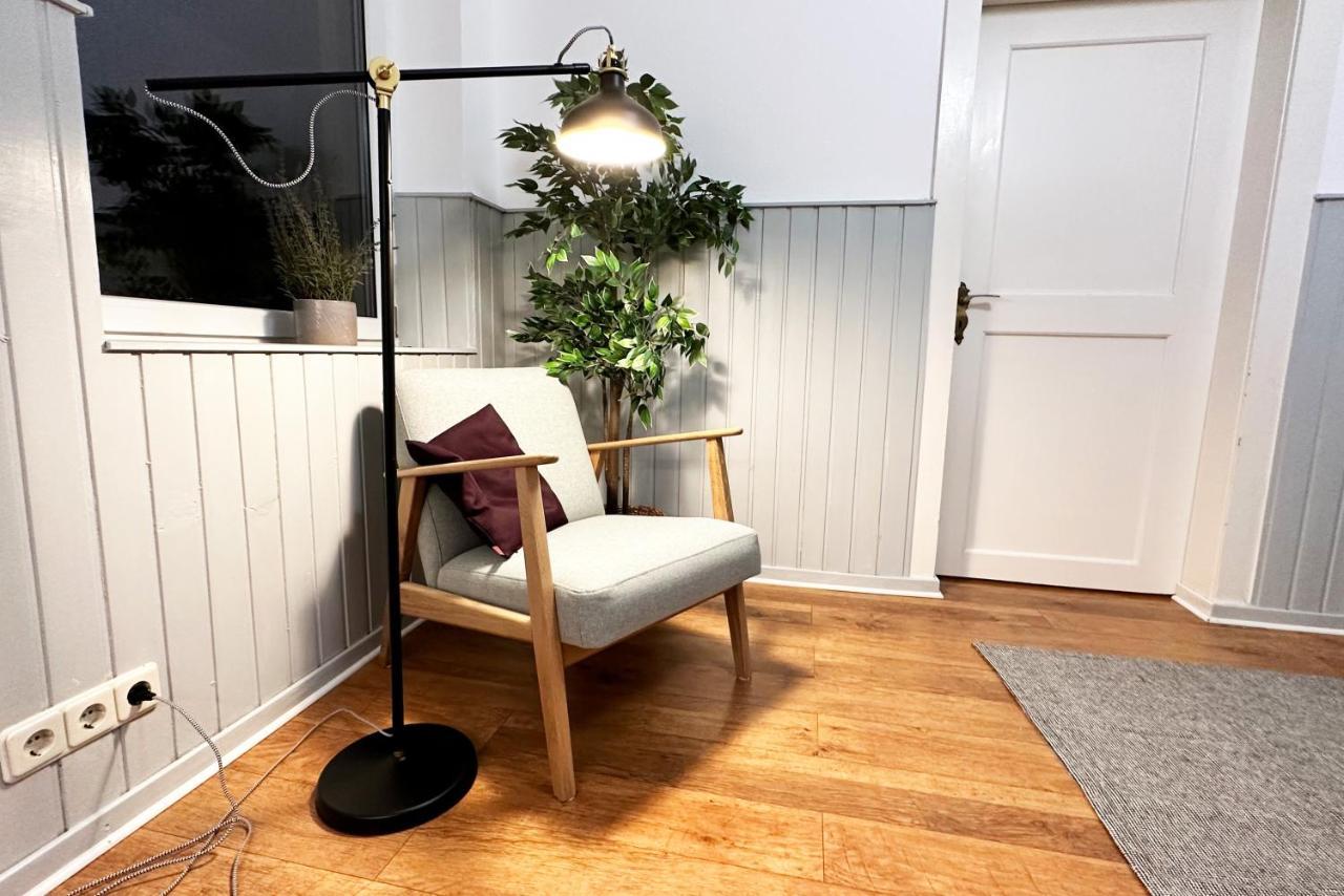Ruhiges Office-Apartment Mit Kueche - Beuys Apartments Крефелд Екстериор снимка